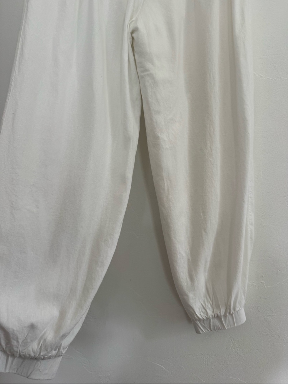 Modesees White Tapered Flowy Pleated Cuffed Balloon Pants Minimalist Lined - Picture 10 of 12